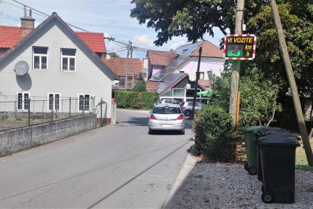 Prikazovalnik hitrosti - Zalarjeva cesta - foto A Klemenc